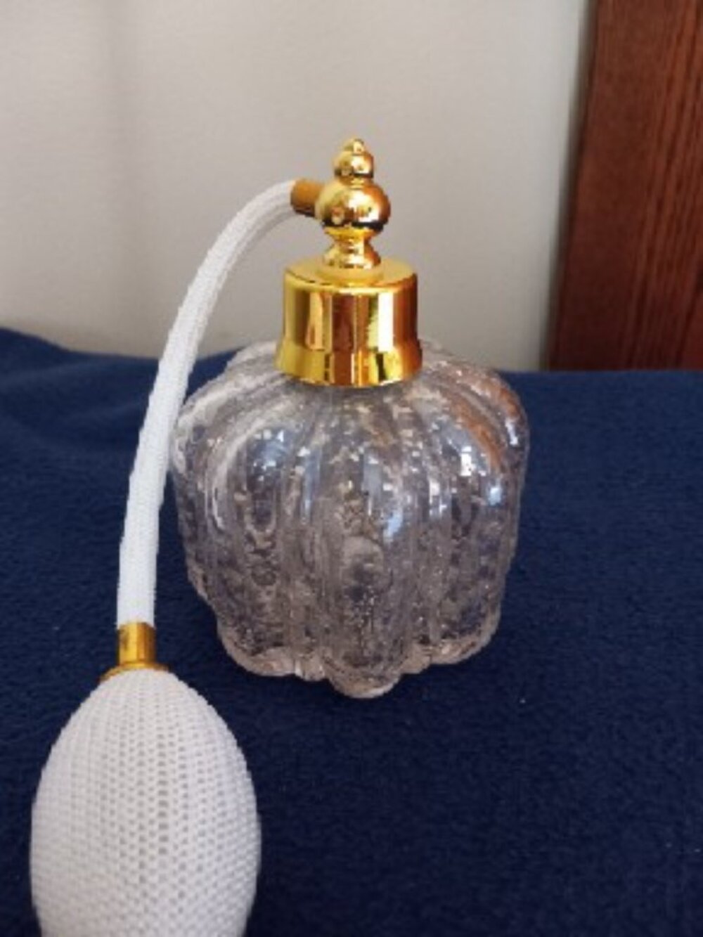 Vintage Pink Depression Glass Perfume Atomizer - Picture 3 of 4